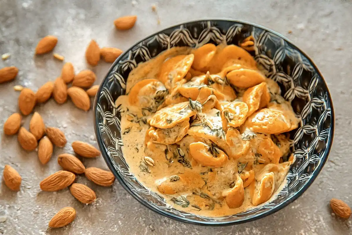 what sauce goes well with tortellini